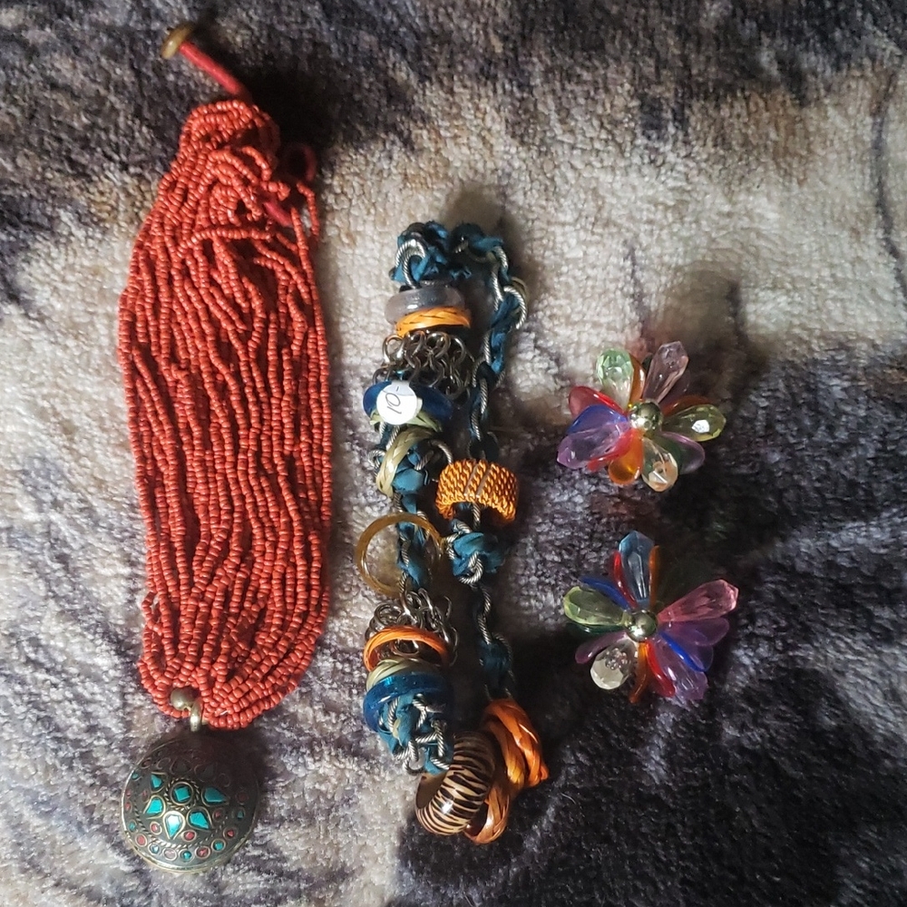Lot Women's Jewelry Colorful Beaded Necklace and Bracelet Set
